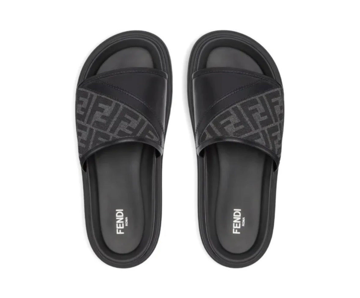 Claquette Fendi